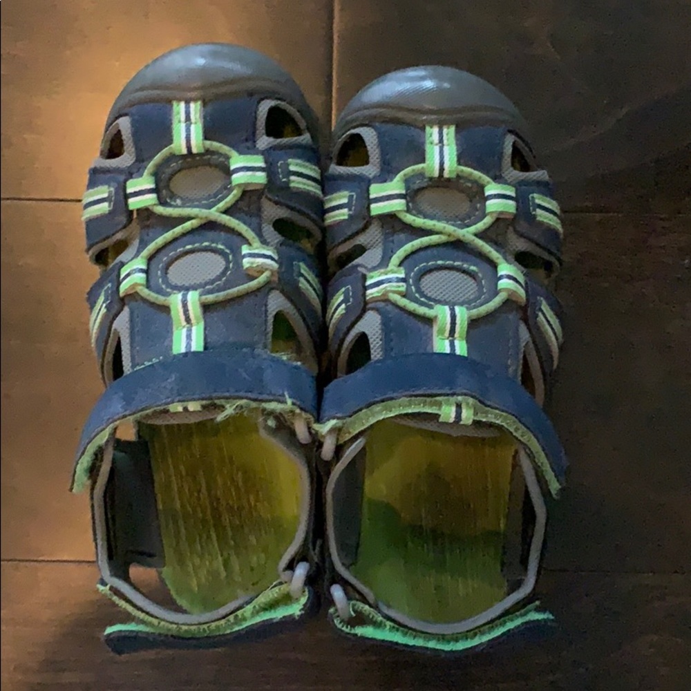 Boys outdoor gym shoe